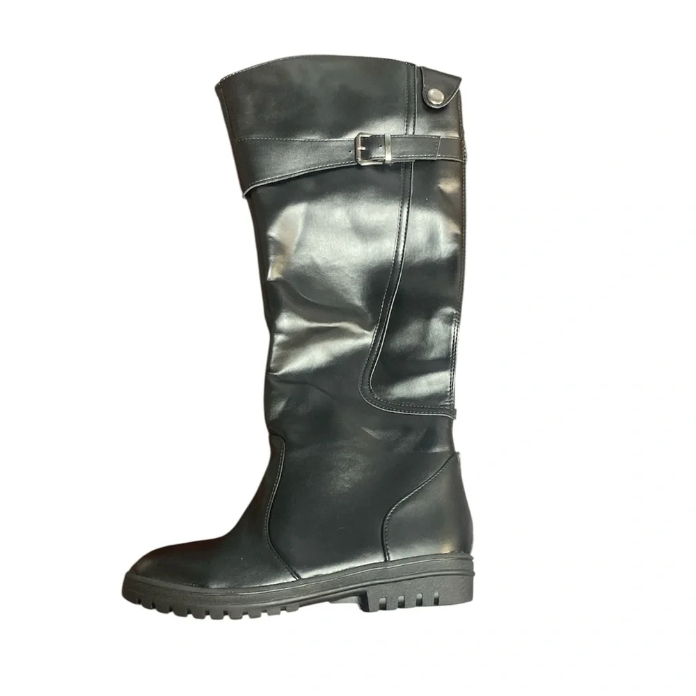 NWT Black Women's Knee-High Boots‎ 8